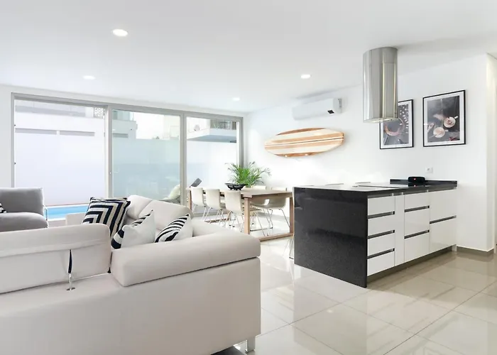 Scandinavia - Private Heated Pool By Silver Prop Villa